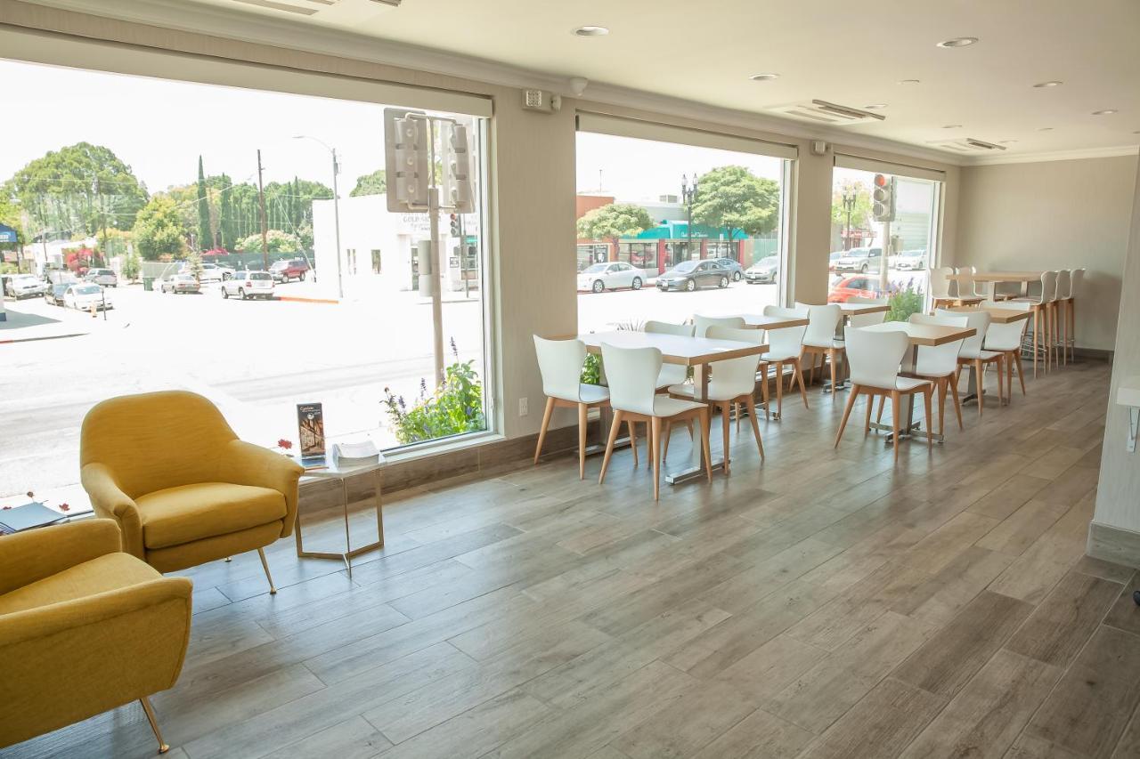 Pasadena Rose & Crown Hotel Bagian luar foto